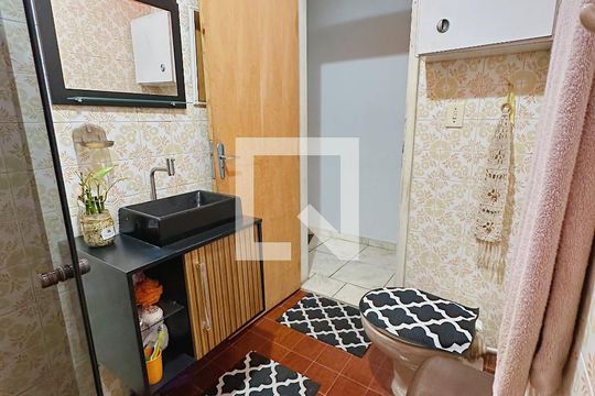Banheiro de casa à venda com 3 quartos, 149m² em Vila Dusi, São Bernardo do Campo