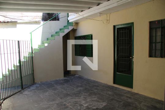 Área de Serviço de casa para alugar com 1 quarto, 70m² em Jardim Presidente Dutra, Guarulhos