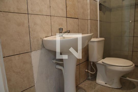 Cozinha de casa para alugar com 1 quarto, 70m² em Jardim Presidente Dutra, Guarulhos