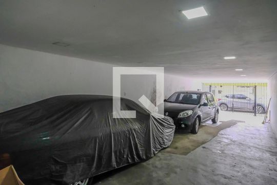 Garagem de casa à venda com 4 quartos, 360m² em Barcelona, São Caetano do Sul