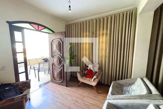 Sala de casa à venda com 3 quartos, 283m² em Santa Helena, Belo Horizonte
