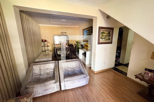 Sala de casa à venda com 3 quartos, 283m² em Santa Helena, Belo Horizonte