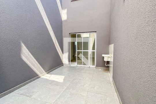 Área de Serviço de apartamento para alugar com 1 quarto, 39m² em Vila Mangalot, São Paulo