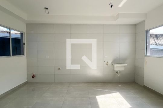 Sala/Cozinha de apartamento para alugar com 1 quarto, 29m² em Vila Mangalot, São Paulo