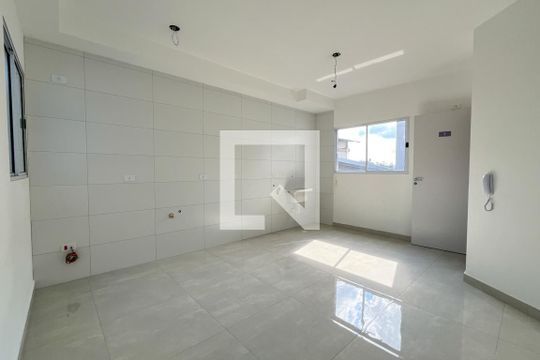 Sala/Cozinha de apartamento para alugar com 1 quarto, 29m² em Vila Mangalot, São Paulo