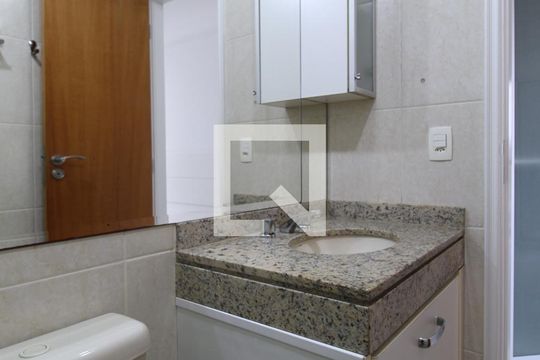 Banheiro da Suíte de apartamento para alugar com 3 quartos, 101m² em Moema, São Paulo