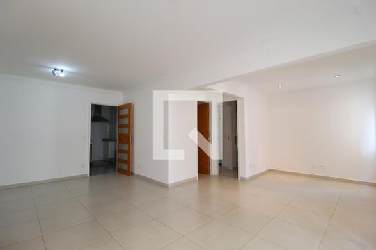 Sala de apartamento para alugar com 3 quartos, 101m² em Moema, São Paulo