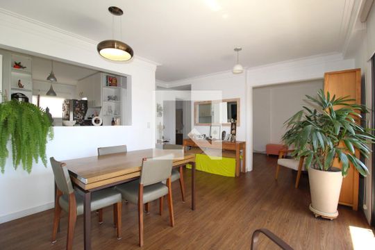 Apartamento à venda com 3 quartos, 91m² em Vila Olímpia, São Paulo