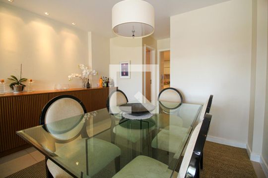 Sala de apartamento à venda com 3 quartos, 129m² em Barra da Tijuca, Rio de Janeiro