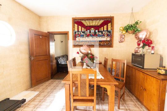 Cozinha de casa à venda com 3 quartos, 130m² em Chora Menino, São Paulo