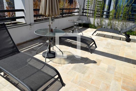 Piscina de apartamento para alugar com 1 quarto, 52m² em Jardim Paulista, São Paulo