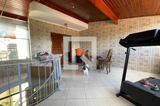 Varanda  de casa à venda com 4 quartos, 150m² em Jardim Sarah, São Paulo