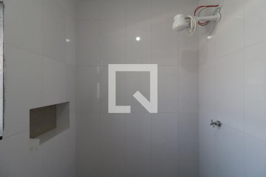Banheiro Social de casa à venda com 2 quartos, 134m² em Vila Curuçá, Santo André