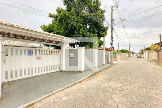Vista da Rua de casa para alugar com 3 quartos, 124m² em Ingleses Norte, Florianópolis