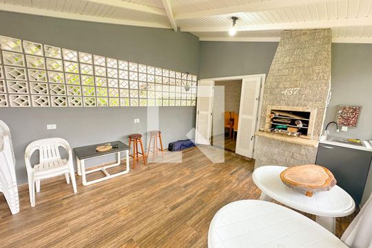 Salão de Festas de casa para alugar com 3 quartos, 124m² em Ingleses Norte, Florianópolis