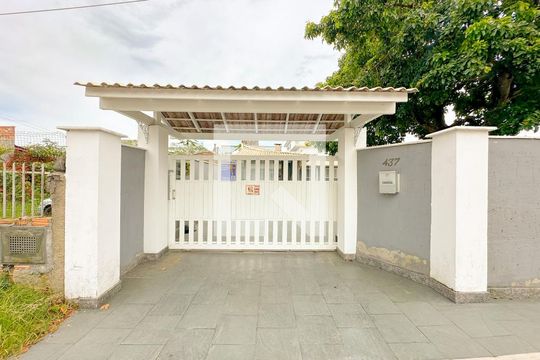 Fachada de casa para alugar com 3 quartos, 124m² em Ingleses Norte, Florianópolis