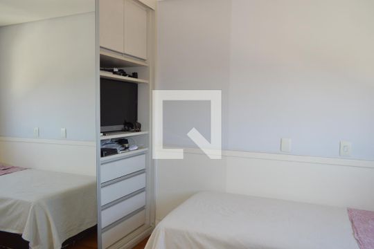 Suíte 1 de apartamento à venda com 3 quartos, 140m² em Bosque da Saúde, São Paulo
