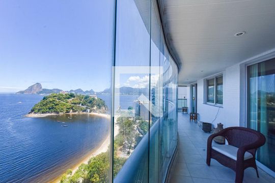 Vista da Sala de apartamento à venda com 4 quartos, 198m² em Boa Viagem, Niterói