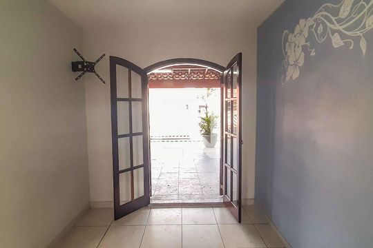 Casa 1 - Quarto 1 de casa à venda com 3 quartos, 154m² em Metalúrgicos, Osasco