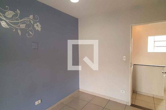 Casa 1 - Quarto 1 de casa à venda com 3 quartos, 154m² em Metalúrgicos, Osasco