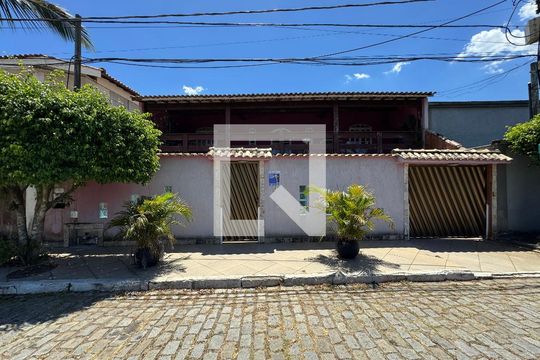 Fachada de casa de condomínio à venda com 4 quartos, 300m² em Vargem Pequena, Rio de Janeiro