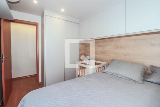 Suíte de apartamento à venda com 2 quartos, 54m² em Jardim Carvalho, Porto Alegre