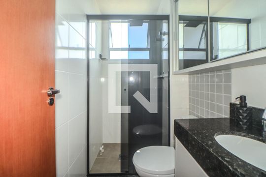 Banheiro Social de apartamento à venda com 2 quartos, 54m² em Jardim Carvalho, Porto Alegre