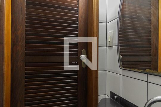 Lavabo de casa de condomínio à venda com 3 quartos, 140m² em Fazenda Aricanduva, São Paulo