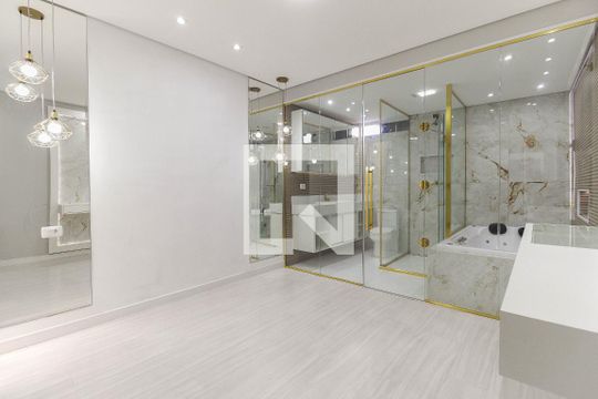 Suíte de casa de condomínio à venda com 3 quartos, 140m² em Fazenda Aricanduva, São Paulo