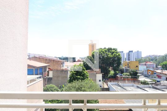 Sacada de apartamento à venda com 2 quartos, 47m² em Vila Carmosina, São Paulo