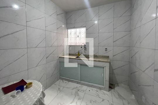 Cozinha de casa para alugar com 2 quartos, 100m² em Parque Uruguaiana, Duque de Caxias