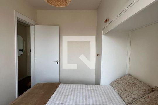 Quarto de apartamento à venda com 1 quarto, 38m² em Vila Andrade, São Paulo