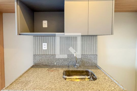 Cozinha de apartamento para alugar com 2 quartos, 42m² em Água Branca, São Paulo