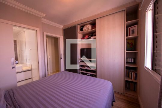 Suíte 1 de apartamento à venda com 2 quartos, 85m² em Jardim Tupanci, Barueri