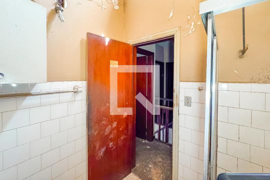 Banheiro de casa à venda com 3 quartos, 100m² em Bosque da Saúde, São Paulo