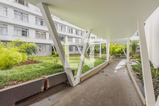 Área comum de kitnet/studio para alugar com 1 quarto, 38m² em Bela Vista, São Paulo