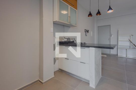 Cozinha de kitnet/studio para alugar com 1 quarto, 38m² em Bela Vista, São Paulo