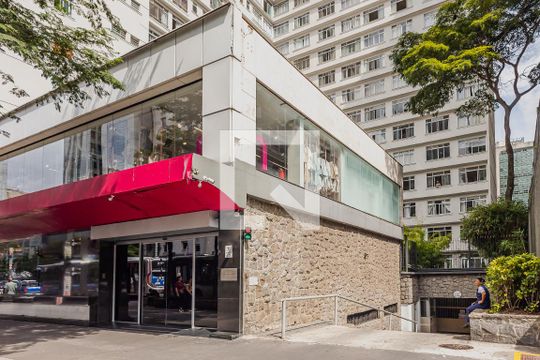 Fachada de kitnet/studio para alugar com 1 quarto, 38m² em Bela Vista, São Paulo