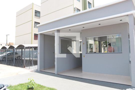 Fachada de apartamento para alugar com 2 quartos, 67m² em Vila Jaraguá, Goiânia