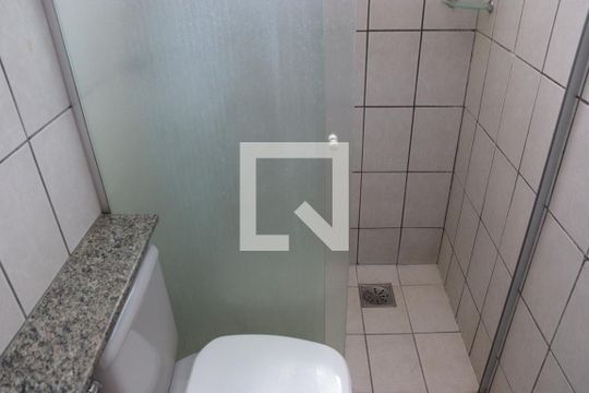 Banheiro da Suíte de apartamento para alugar com 2 quartos, 67m² em Vila Jaraguá, Goiânia