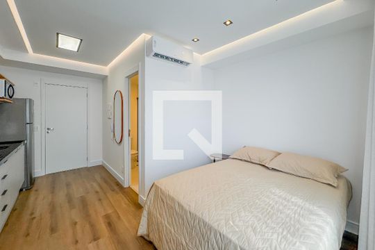 Studio de kitnet/studio à venda com 1 quarto, 21m² em Vila Firmiano Pinto, São Paulo