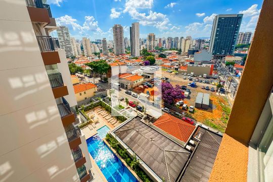 Vista da Rua de kitnet/studio à venda com 1 quarto, 21m² em Vila Firmiano Pinto, São Paulo