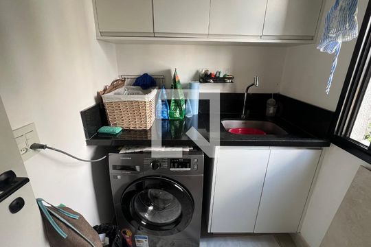 Área de Serviço de apartamento à venda com 3 quartos, 90m² em Vila Madalena, São Paulo
