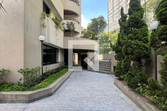 Área comum de apartamento à venda com 3 quartos, 90m² em Vila Madalena, São Paulo