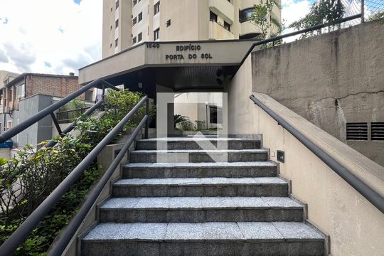 Fachada de apartamento à venda com 3 quartos, 90m² em Vila Madalena, São Paulo