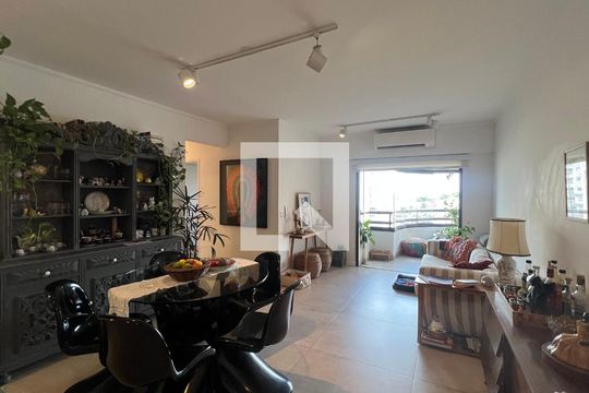 Apartamento à venda com 3 quartos, 90m² em Vila Madalena, São Paulo
