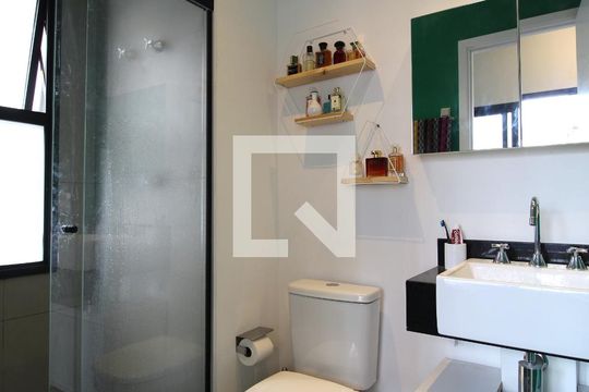 Banheiro de kitnet/studio à venda com 1 quarto, 24m² em Vila Olímpia, São Paulo