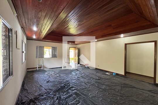 Sala de casa de condomínio à venda com 3 quartos, 190m² em Vargem Grande, Rio de Janeiro