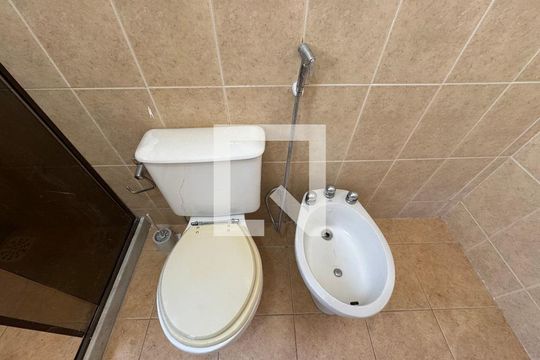 Suíte - Banheiro de casa de condomínio à venda com 3 quartos, 190m² em Vargem Grande, Rio de Janeiro