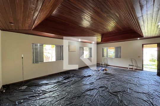 Sala de casa de condomínio à venda com 3 quartos, 190m² em Vargem Grande, Rio de Janeiro